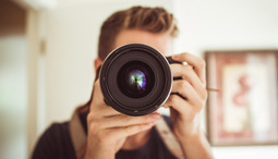 Wie man den richtigen Fotografen fürs Lebenslauf-Foto findet